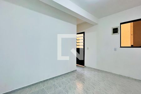 Sala de casa para alugar com 2 quartos, 70m² em Parque Flamengo, Guarulhos