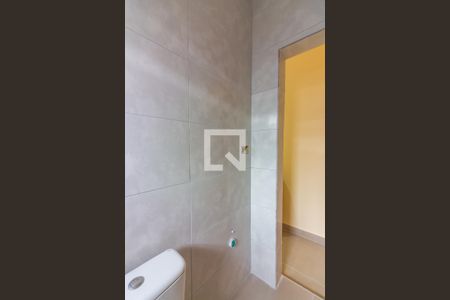 Banheiro de casa para alugar com 1 quarto, 50m² em Bussocaba, Osasco