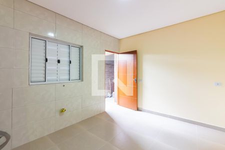 Comodo  de casa para alugar com 1 quarto, 50m² em Bussocaba, Osasco