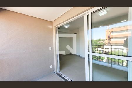 Varanda da Sala de apartamento para alugar com 2 quartos, 59m² em Nova Campinas, Campinas