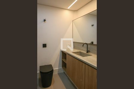 Banheiro de apartamento para alugar com 1 quarto, 50m² em Pompeia, São Paulo