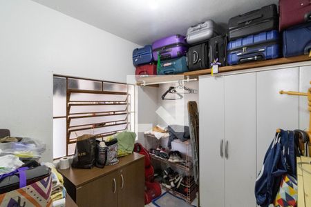 Casa de condomínio à venda com 250m², 3 quartos e 2 vagas Casa de condomínio à venda com 250m², 3 quartos e 2 vagasQuarto de Serviço