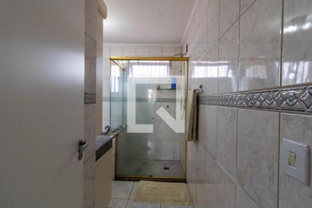 Casa de condomínio à venda com 250m², 3 quartos e 2 vagas Casa de condomínio à venda com 250m², 3 quartos e 2 vagasBanheiro da Suíte