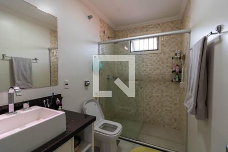 Casa de condomínio à venda com 250m², 3 quartos e 2 vagas Casa de condomínio à venda com 250m², 3 quartos e 2 vagasBanheiro