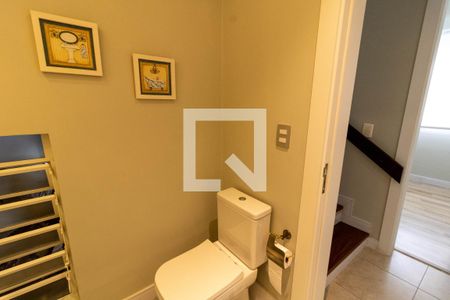 Casa de condomínio à venda com 250m², 3 quartos e 2 vagas Casa de condomínio à venda com 250m², 3 quartos e 2 vagasLavabo