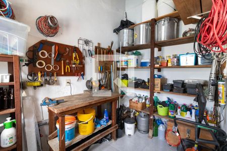 Casa de condomínio à venda com 250m², 3 quartos e 2 vagas Casa de condomínio à venda com 250m², 3 quartos e 2 vagasDepósito