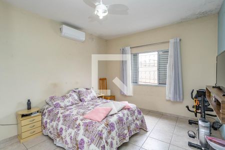 Quarto 1  de casa à venda com 2 quartos, 157m² em Piraporinha, Diadema