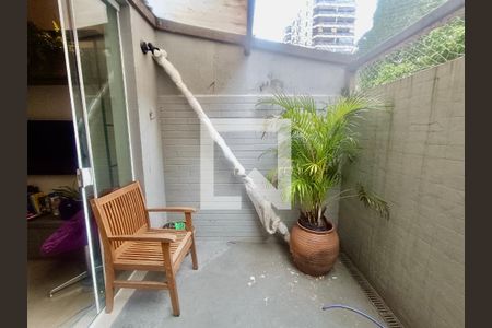 Varanda de apartamento à venda com 1 quarto, 48m² em Gávea, Rio de Janeiro