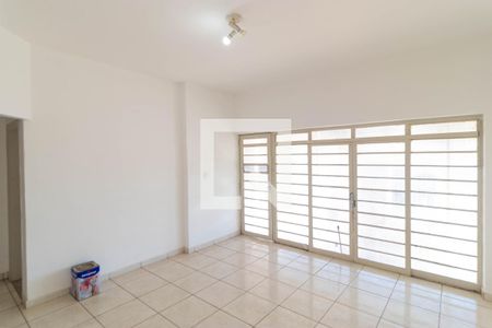 Sala de casa à venda com 3 quartos, 170m² em Parque Industrial, Campinas