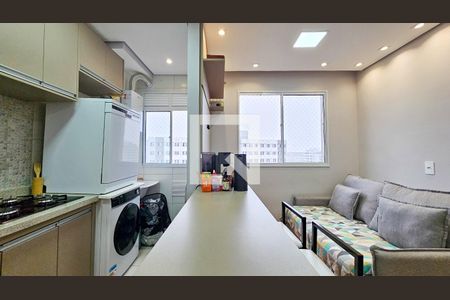 Sala / Cozinha de apartamento à venda com 2 quartos, 35m² em Usina Piratininga, São Paulo