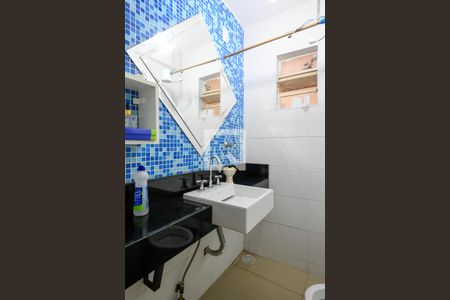 Banheiro de casa para alugar com 2 quartos, 70m² em Vila Brasilio Machado, São Paulo