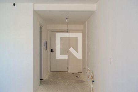 Corredor de kitnet/studio à venda com 1 quarto, 27m² em Partenon, Porto Alegre