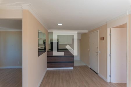 Sala de apartamento para alugar com 3 quartos, 58m² em Vila Marieta, Campinas