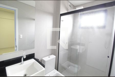 Banheiro do Quarto 1 de apartamento para alugar com 3 quartos, 130m² em Altamira, Uberlândia