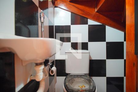 Lavabo de casa de condomínio para alugar com 3 quartos, 104m² em Humaitá, Porto Alegre