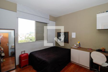 Apartamento à venda com 3 quartos, 132m² em Sion, Belo Horizonte