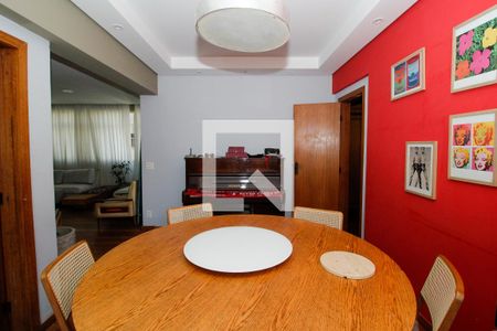 Apartamento à venda com 3 quartos, 132m² em Sion, Belo Horizonte