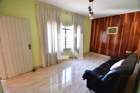 Sala de casa à venda com 4 quartos, 228m² em Jardim Conceição, Campinas