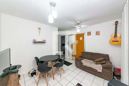 Sala de apartamento à venda com 2 quartos, 50m² em Estrela do Oriente, Belo Horizonte