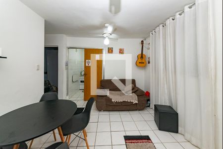 Sala de apartamento à venda com 2 quartos, 50m² em Estrela do Oriente, Belo Horizonte