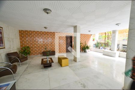 Apartamento para alugar com 290m², 5 quartos e 4 vagas Apartamento para alugar com 290m², 5 quartos e 4 vagasHall de entrada