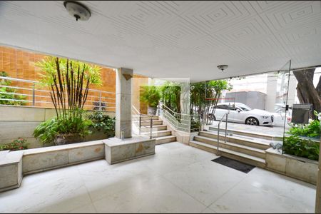 Apartamento para alugar com 290m², 5 quartos e 4 vagas Apartamento para alugar com 290m², 5 quartos e 4 vagasHall de entrada