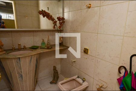 Apartamento para alugar com 290m², 5 quartos e 4 vagas Apartamento para alugar com 290m², 5 quartos e 4 vagasBanheiro social