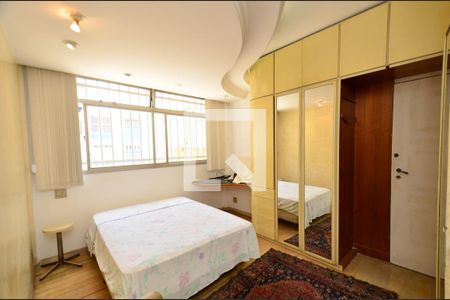 Apartamento para alugar com 290m², 5 quartos e 4 vagas Apartamento para alugar com 290m², 5 quartos e 4 vagasQuarto4/ suite