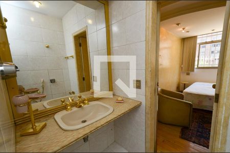 Apartamento para alugar com 290m², 5 quartos e 4 vagas Apartamento para alugar com 290m², 5 quartos e 4 vagasBanheiro suite1