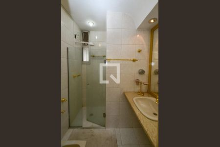 Apartamento para alugar com 290m², 5 quartos e 4 vagas Apartamento para alugar com 290m², 5 quartos e 4 vagasBanheiro suite1