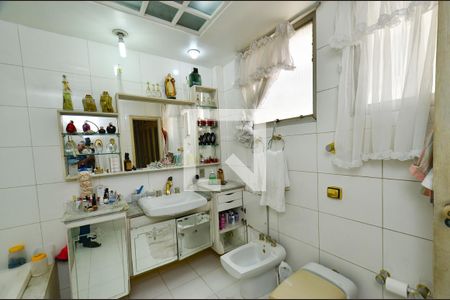 Apartamento para alugar com 290m², 5 quartos e 4 vagas Apartamento para alugar com 290m², 5 quartos e 4 vagasBanheiro suite3