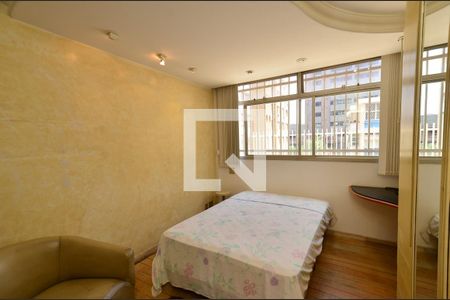 Apartamento para alugar com 290m², 5 quartos e 4 vagas Apartamento para alugar com 290m², 5 quartos e 4 vagasQuarto4/ suite