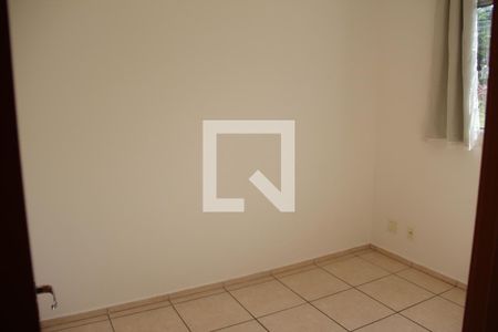 Quarto 1 de apartamento para alugar com 2 quartos, 49m² em Califórnia, Contagem