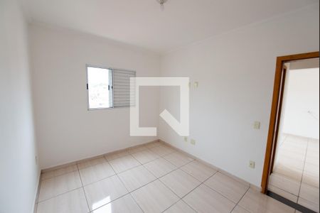 Quarto de apartamento para alugar com 2 quartos, 66m² em Jardim Maria Augusta, Taubaté