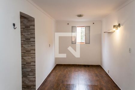 Sala de TV de apartamento para alugar com 2 quartos, 52m² em Conjunto Habitacional Presidente Castelo Branco, Carapicuíba