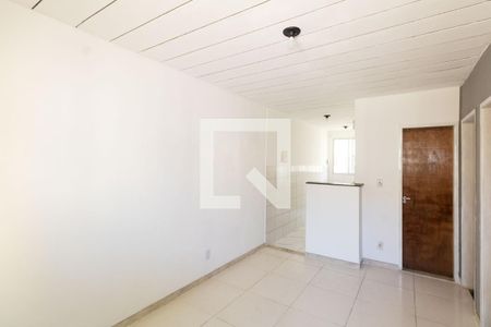 Sala de apartamento para alugar com 2 quartos, 51m² em Inhoaíba, Rio de Janeiro