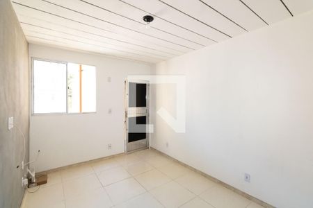 Sala de apartamento para alugar com 2 quartos, 51m² em Inhoaíba, Rio de Janeiro