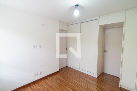 Suíte de apartamento à venda com 2 quartos, 63m² em Jardim Prudência, São Paulo