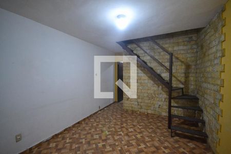 Sala de casa para alugar com 3 quartos, 200m² em Jardim Canaa, Nova Iguaçu