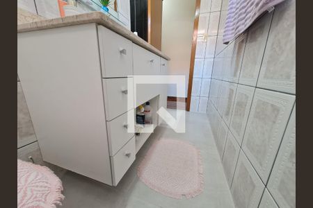 Casa à venda com 110m², 3 quartos e 2 vagas Casa à venda com 110m², 3 quartos e 2 vagasBanheiro Social