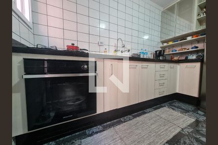 Casa à venda com 110m², 3 quartos e 2 vagas Casa à venda com 110m², 3 quartos e 2 vagasCozinha