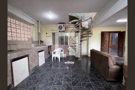 Casa à venda com 3 quartos, 197m² em Santos Dumont, São Leopoldo