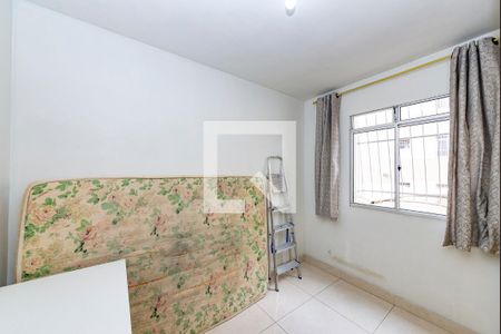 Quarto 2 de apartamento para alugar com 2 quartos, 55m² em Camargos, Belo Horizonte