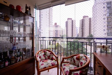 Sala  de apartamento à venda com 3 quartos, 63m² em Jardim Celeste, São Paulo