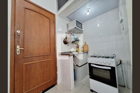 Cozinha  de kitnet/studio à venda com 1 quarto, 24m² em Laranjeiras, Rio de Janeiro