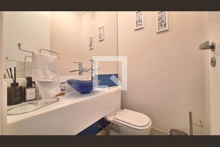 Lavabo  de apartamento para alugar com 2 quartos, 102m² em Lapa, São Paulo