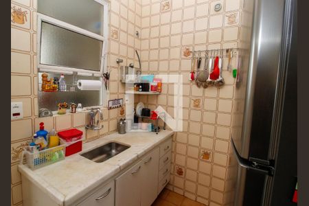 Apartamento à venda com 2 quartos, 77m² em Sagrada Família, Belo Horizonte