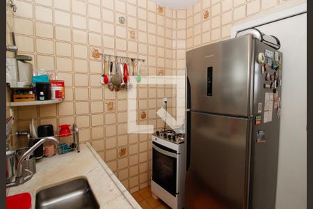 Apartamento à venda com 2 quartos, 77m² em Sagrada Família, Belo Horizonte