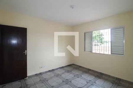 Quarto 2 de casa para alugar com 3 quartos, 180m² em Vila Nivi, São Paulo