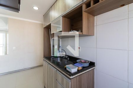 Cozinha de apartamento para alugar com 3 quartos, 56m² em Jardim Cocaia, Guarulhos